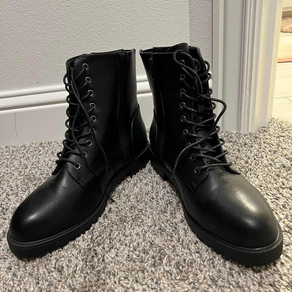 NEVER WORN Torrid black combat boots (make an offer!!)
